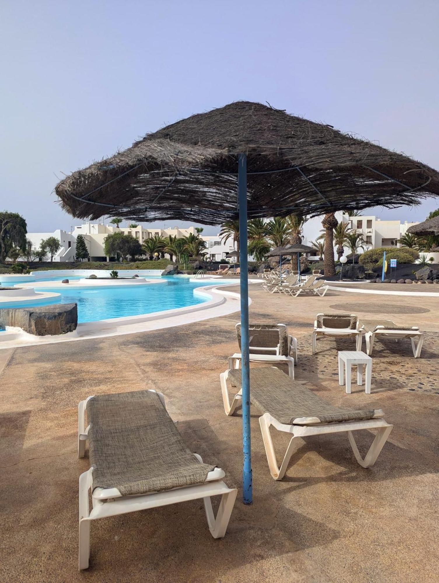 Charming Flat In Los Molinos With Terrace & Pools, Near Playa Bastian Коста-Тегисе Экстерьер фото